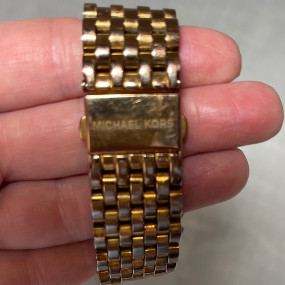 Michael Kors Designer watch. Crystal accents Stainless Steel. Round - Picture 4 of 11